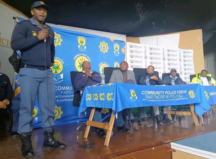 Estarn Cape Police Service and #Imbizos have pleaded with community to take precautions measures against crime activity within province