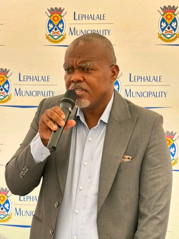 The Mayor of Lephalale underlined the importance of service delivery to the people
